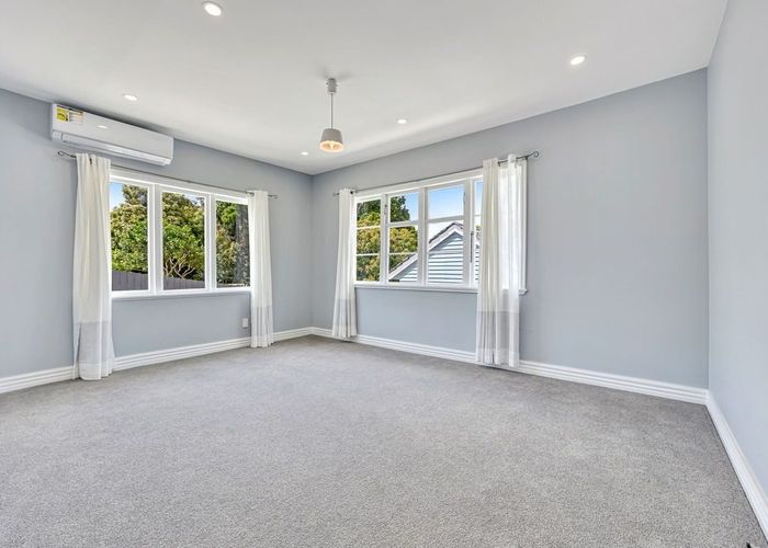  at 25 Torino Street, Point England, Auckland