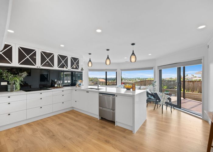  at 216 Whitford Road, Shamrock Park, Manukau City, Auckland