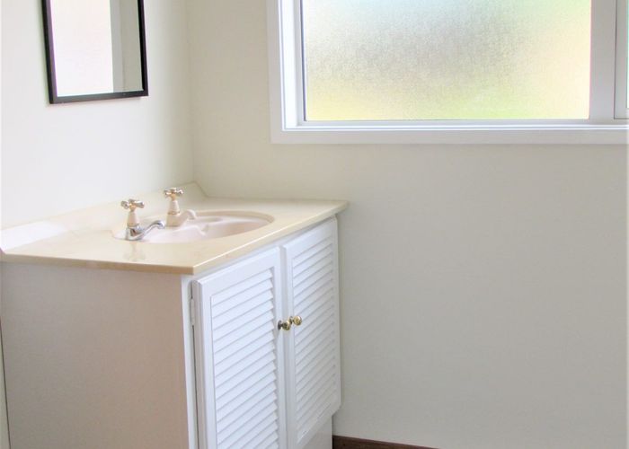  at 67 Percy Dyett Drive, Karori, Wellington