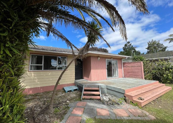  at 92 Bruce McLaren Road, Henderson, Waitakere City, Auckland