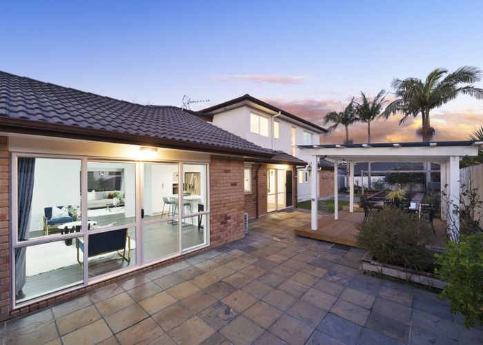  at 42 Lake Panorama Drive, Henderson, Waitakere City, Auckland
