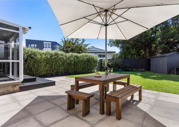  at 2/50A Ireland Road, Mount Wellington, Auckland City, Auckland