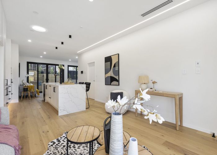  at Unit 3, 60 Sunderlands Road, Half Moon Bay, Manukau City, Auckland