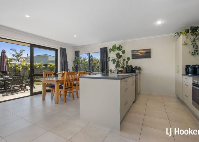  at 32 Reel Road, Athenree, Waihi Beach