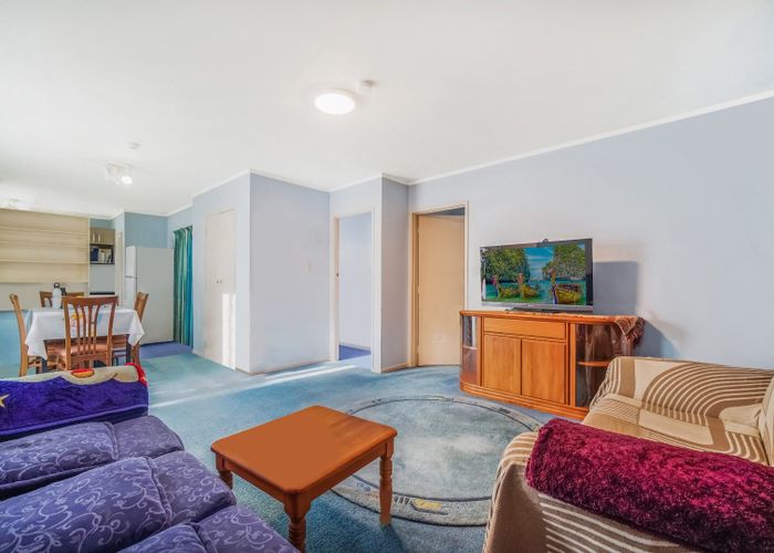  at 1/52 Harlston Road, Mount Albert, Auckland City, Auckland