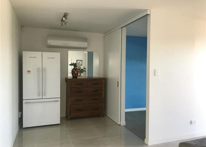 at 39 Waller Avenue, Bucklands Beach, Auckland