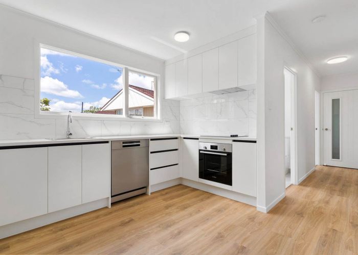  at 2/34 Richard Farrell Avenue, Remuera, Auckland City, Auckland