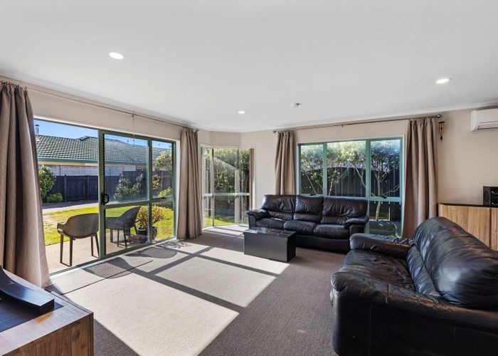 at 122 Dalton Drive, Papamoa Beach, Papamoa