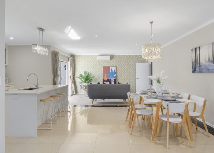  at 11 Helenslee Court, Flagstaff, Hamilton