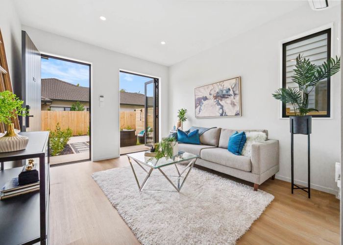  at 36B Whitford Road, Botany Downs, Manukau City, Auckland