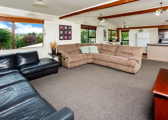  at 34 Unsworth Drive, Unsworth Heights, Auckland