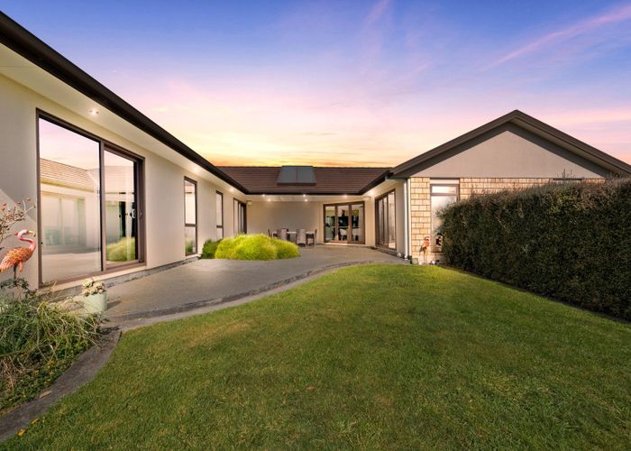  at 5B Tupuhi Place, Highlands Park, New Plymouth, Taranaki