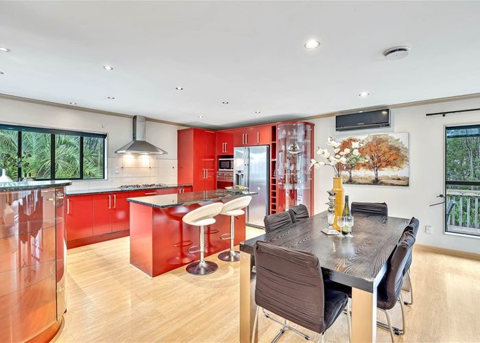  at 3 Fernbank Lane, Greenhithe, Auckland