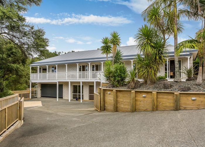 For sale 247 Paremoremo Road, Paremoremo, North Shore City, Auckland
