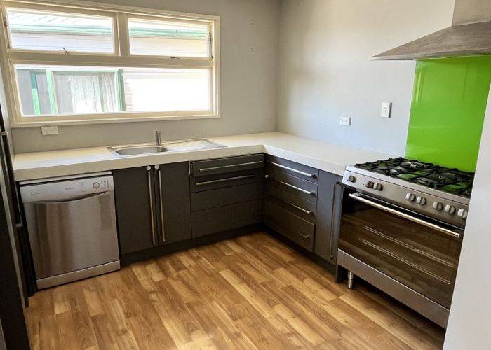  at 34b Shortland Street, Wainoni, Christchurch City, Canterbury