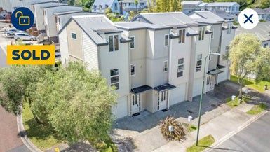  at 2 Verdale Circle, Glen Eden, Auckland