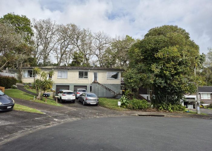  at 12a Mahuta Grove, Northcote, North Shore City, Auckland