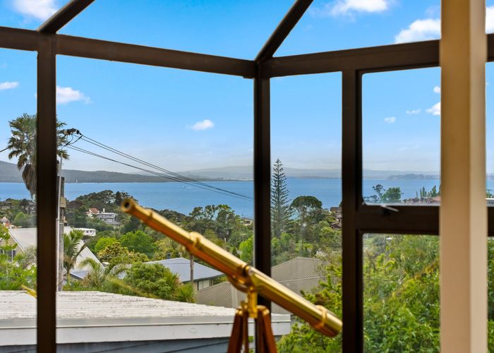  at 21A Peter Terrace, Castor Bay, North Shore City, Auckland