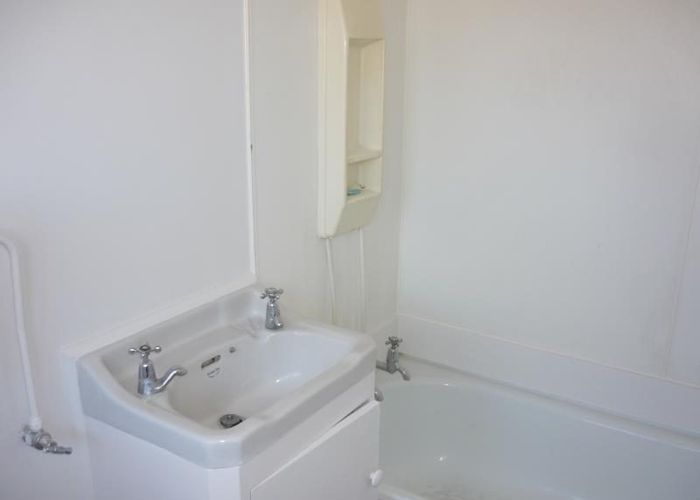  at 2/120 Puhinui Road, Papatoetoe, Manukau City, Auckland