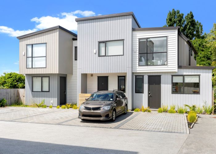  at 11E Mandarin Place, Half Moon Bay, Auckland