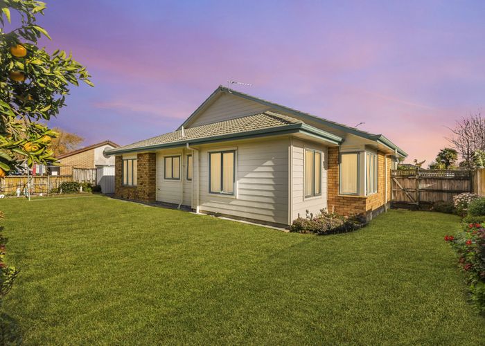  at 125 Riverton Drive, Randwick Park, Auckland