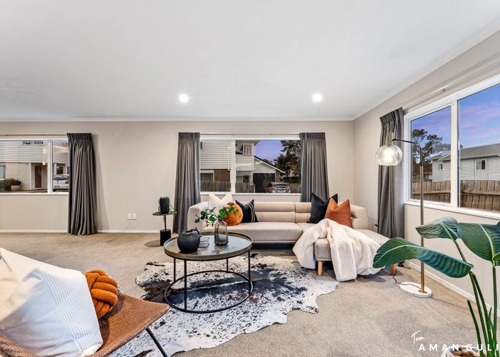  at 19 Waitoro Lane, Henderson, Auckland