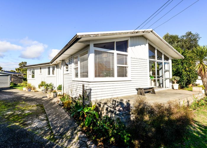  at 49 English Street, Saint Andrews, Hamilton, Waikato
