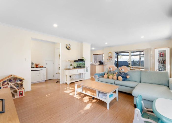  at 59  Brashier Circle, Sunnyvale, Waitakere City, Auckland
