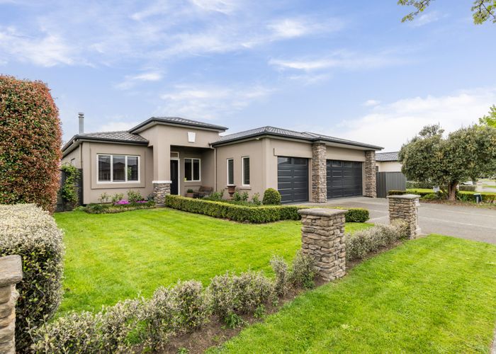  at 13 Heynes Place, Clive, Hastings, Hawke's Bay