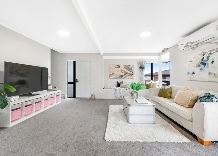  at 53A Frank Nobilo Drive, Golflands, Manukau City, Auckland