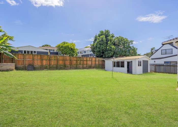  at 12 Slim Place, Clendon Park, Auckland