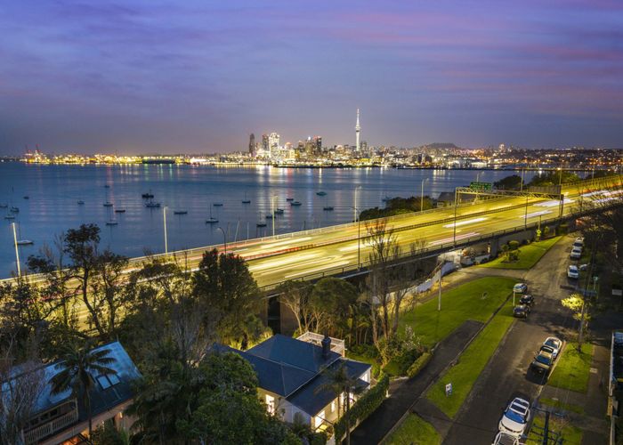  at 25 Princes Street, Northcote Point, North Shore City, Auckland