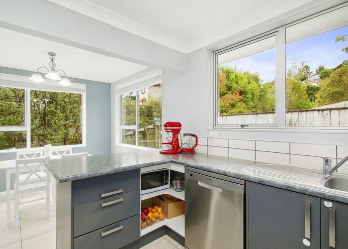  at 22 Castle Crescent, Stokes Valley, Lower Hutt, Wellington