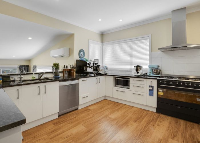  at 15 Beckett Lane, Raumati Beach, Paraparaumu
