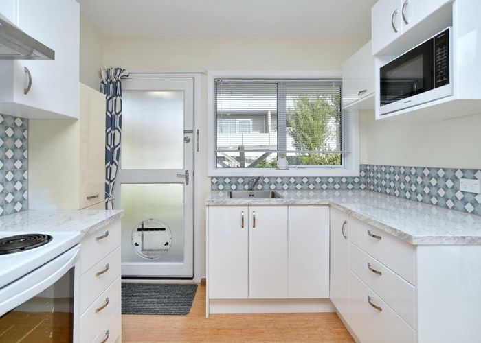  at 4/9 Division Street, Riccarton, Christchurch City, Canterbury