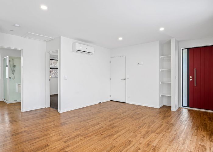  at 393C Linwood Avenue, Bromley, Christchurch