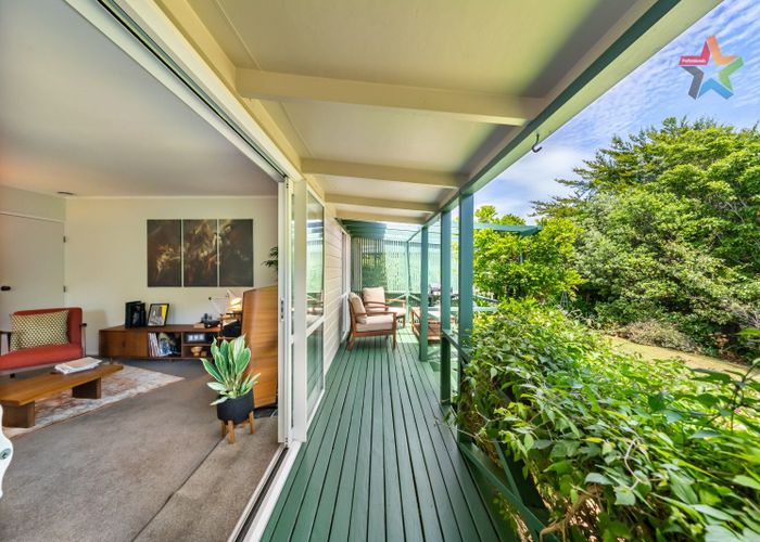  at 38 Discovery Drive, Whitby, Porirua