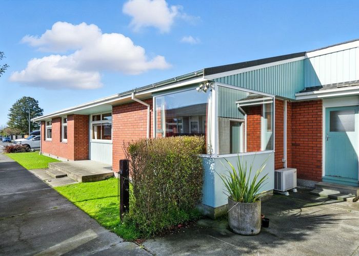  at 8 Dulles Place, Papanui, Christchurch City, Canterbury