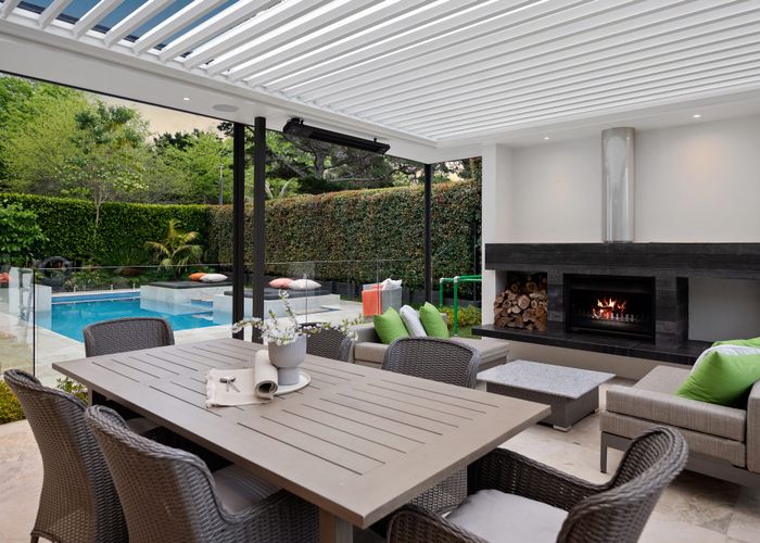  at 19 Kingfisher Grove, Greenhithe, Auckland
