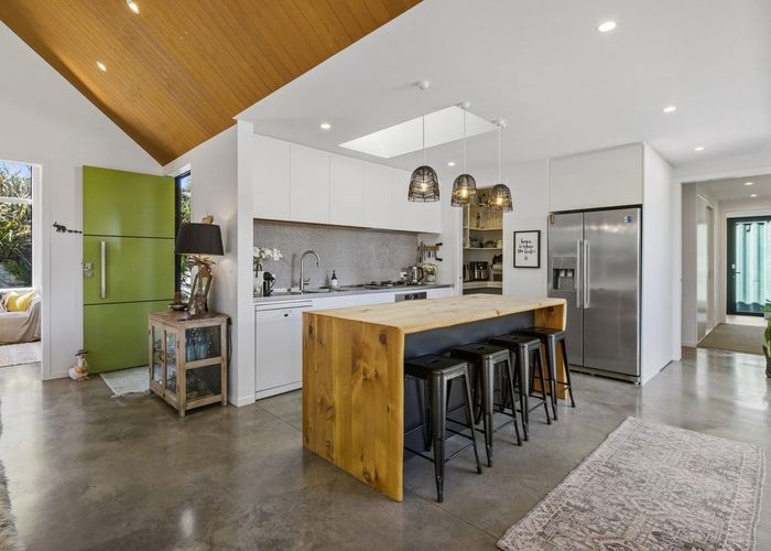  at 49 Oceana Drive, Welcome Bay, Tauranga