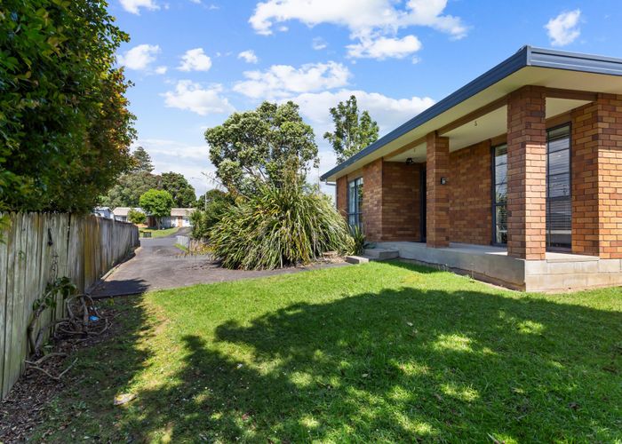  at 3 Woodlark Close, Weymouth, Manukau City, Auckland