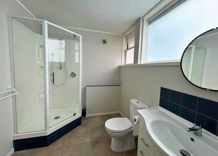  at 1/24 Grassways Avenue, Pakuranga Heights, Manukau City, Auckland