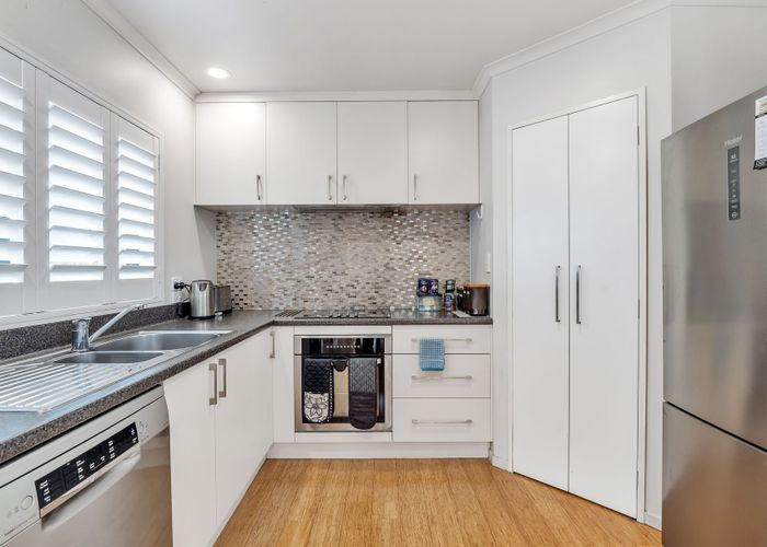  at 8 Hansen Place, Takanini, Papakura, Auckland