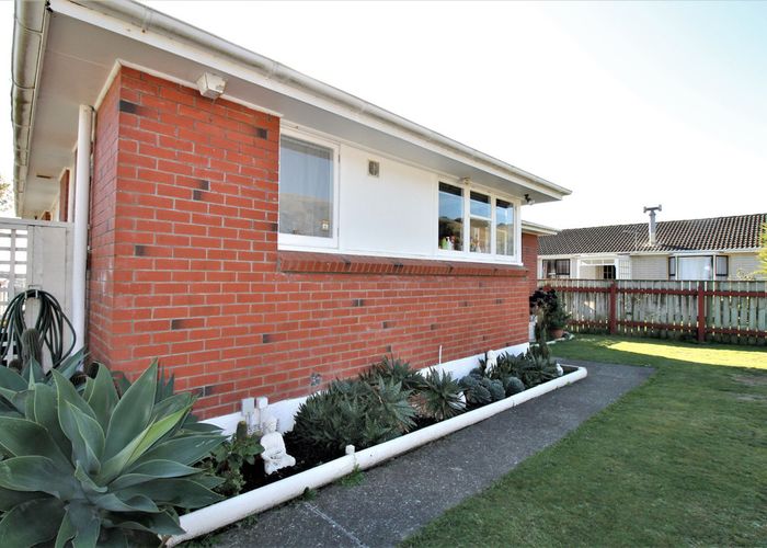  at 18 Marne Grove, Waitangirua, Porirua