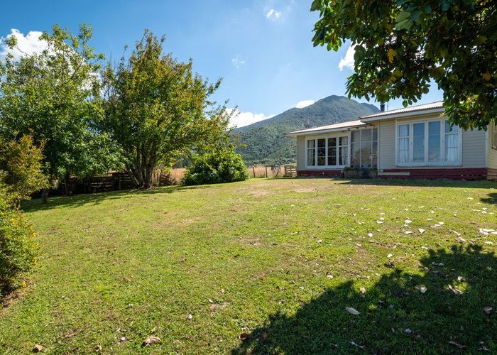  at 24 Mountain Road, Maunganamu, Taupo