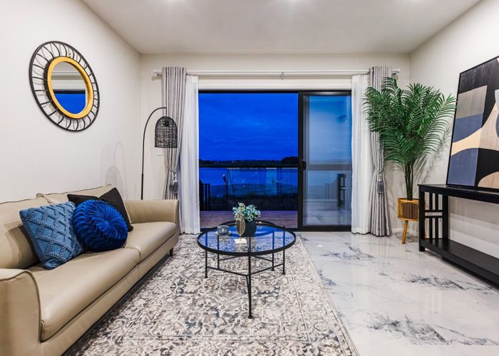  at 15/21 Hazards Road, Weymouth, Manukau City, Auckland