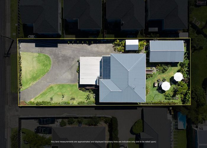  at 9 Stokes Avenue, Te Atatu Peninsula, Waitakere City, Auckland