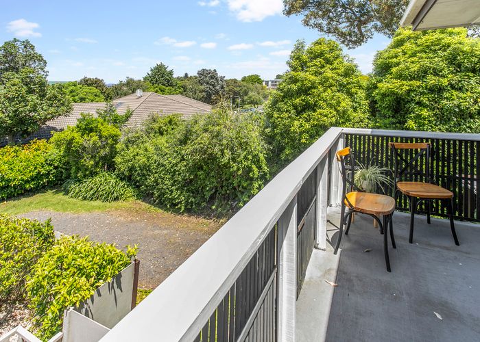  at 4/203 Riddell Road, Glendowie, Auckland