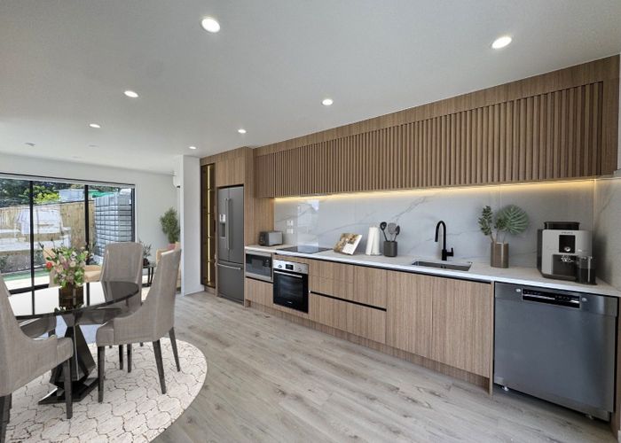  at 1/36 Fairdale Place, Birkdale, North Shore City, Auckland