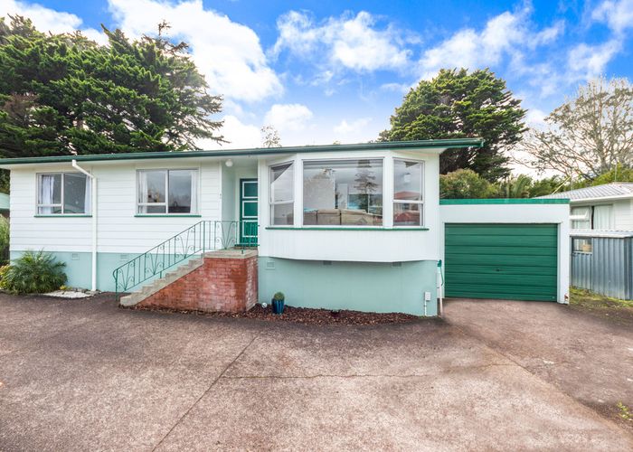  at 52 Chilcott Road, Henderson, Auckland